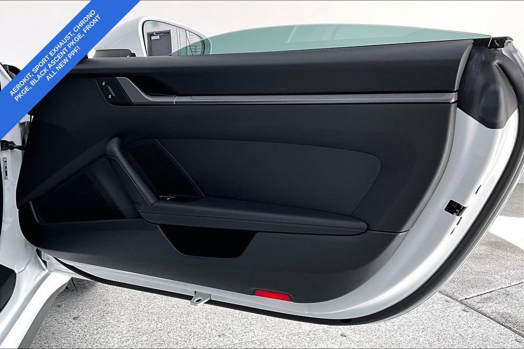 Used 2025 Porsche 911 Carrera image 24
