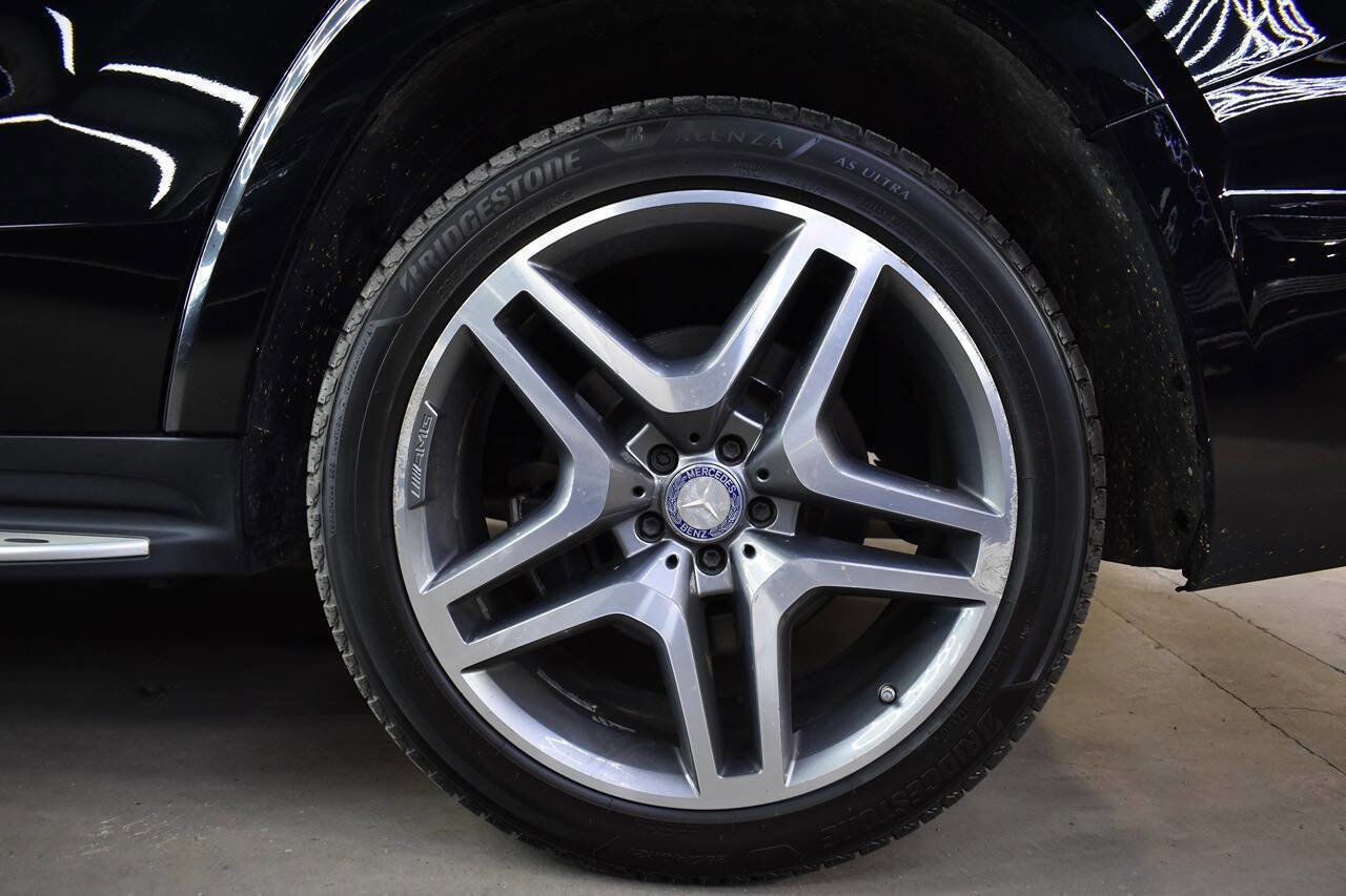 Used 2017 Mercedes-Benz GLS 550 4MATIC image 10