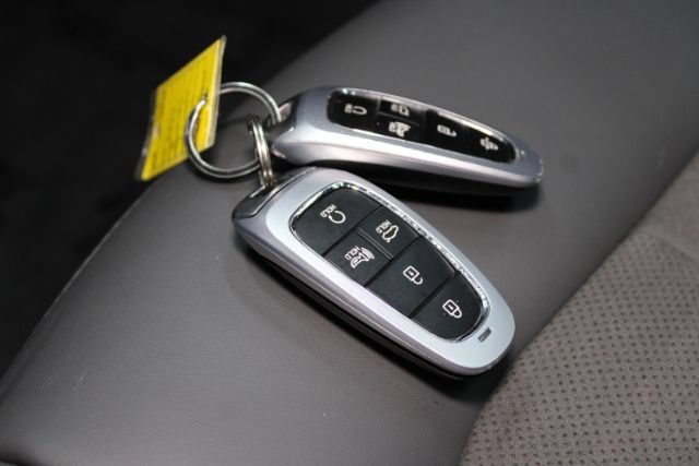 Used 2020 Hyundai Sonata SEL Plus w/ Tech Package FWD image 13