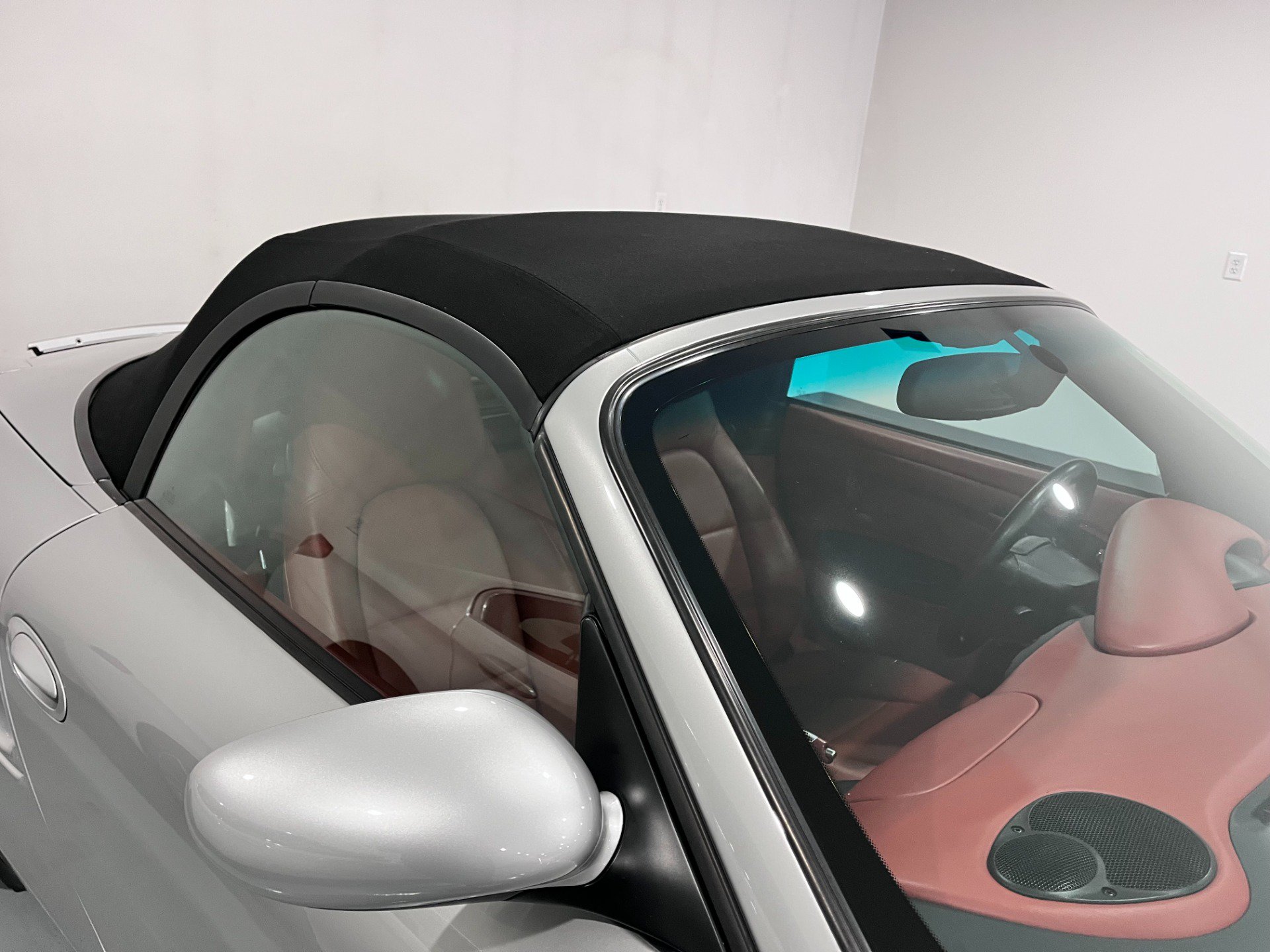 Used 2001 Porsche Boxster RWD image 53