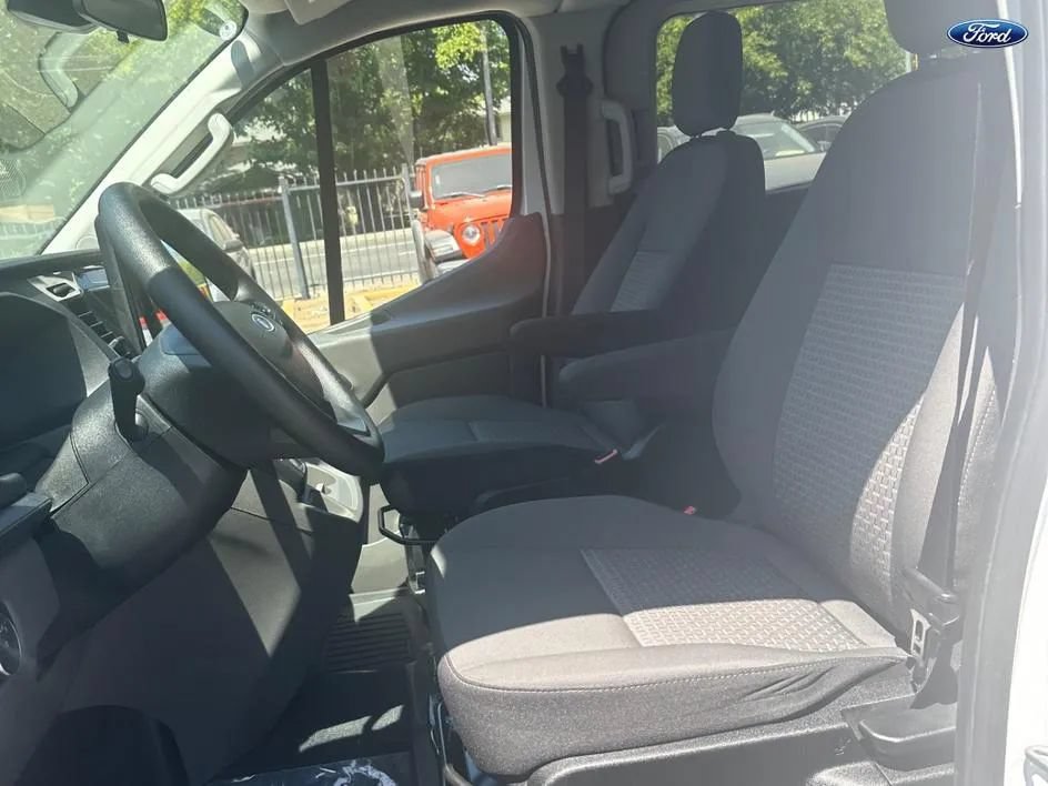 Used 2024 Ford Transit 350 XLT RWD image 10