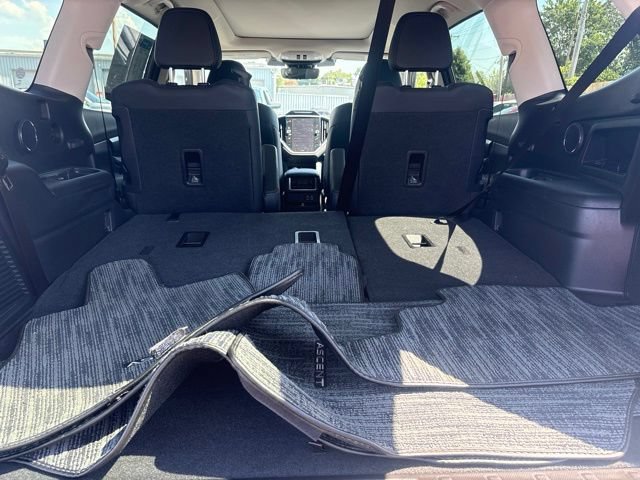 Certified 2026 Subaru Ascent Limited AWD/4WD image 11