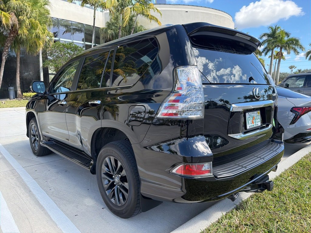 Used 2023 Lexus GX 460 Premium w/ Premium Package image 13