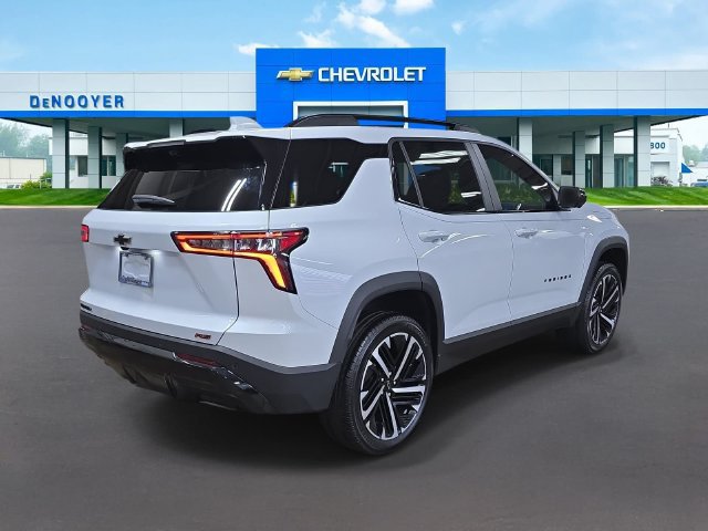New 2026 Chevrolet Equinox RS w/ Convenience Package III FWD image 8