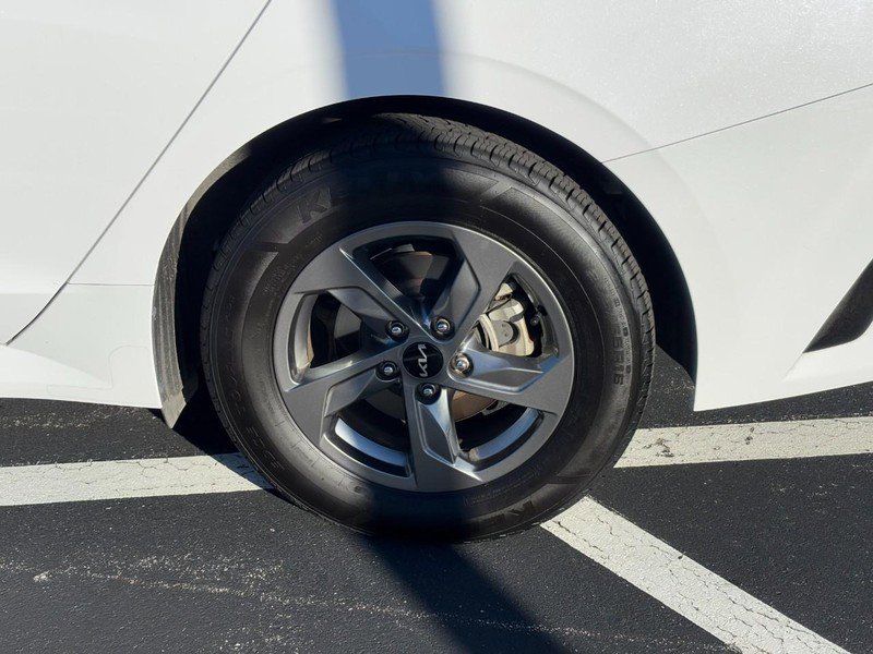 Used 2023 Kia K5 LXS image 7