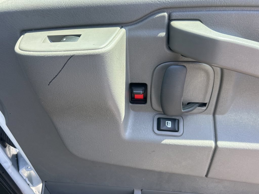 Used 2024 GMC Savana 2500 w/ Driver Convenience Package RWD image 17