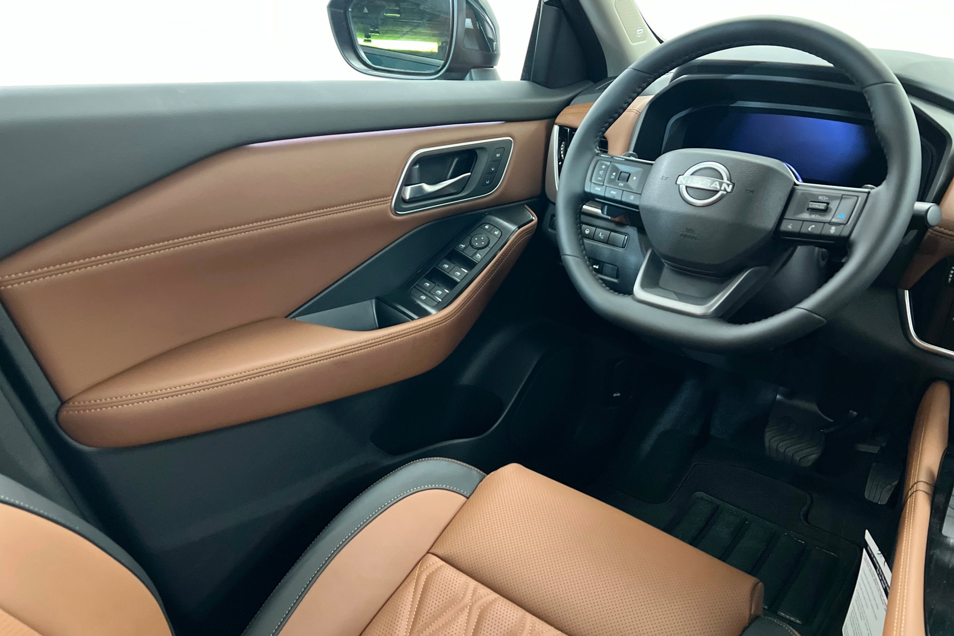 New 2026 Nissan Rogue Platinum w/ Platinum Premium Package image 11