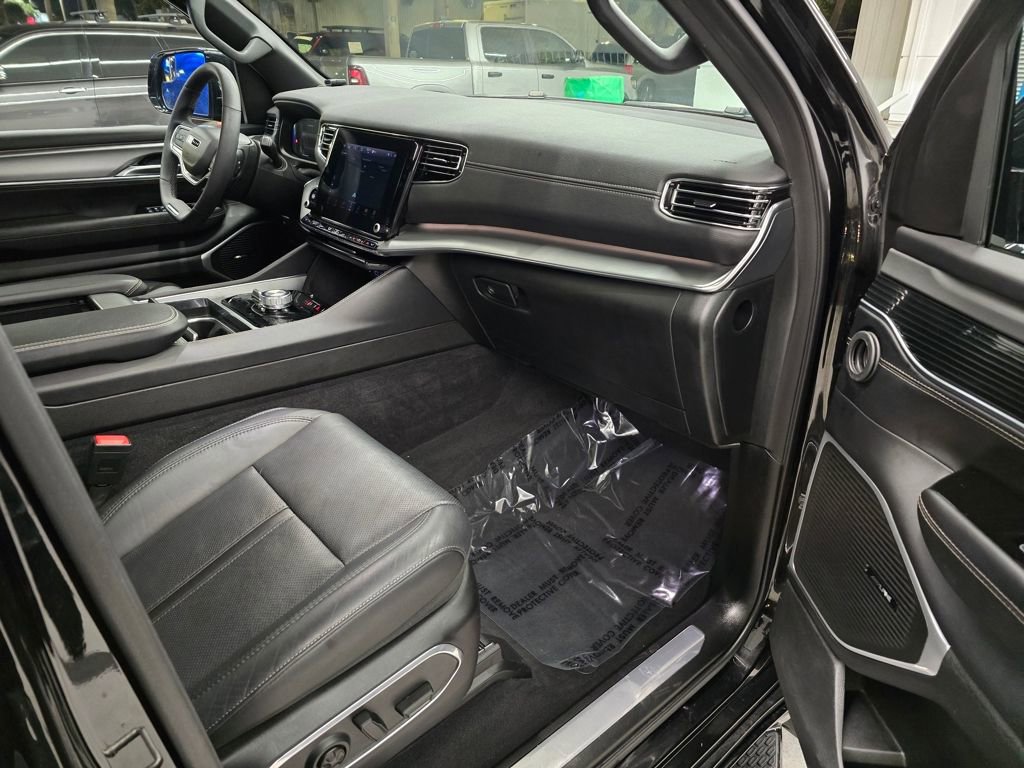 Used 2023 Jeep Wagoneer Series II image 34