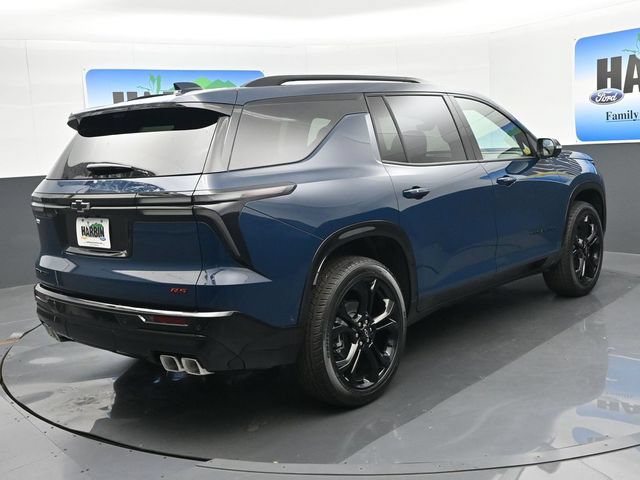 New 2027 Chevrolet Traverse RS w/ LPO, Floor Liner Package FWD image 5