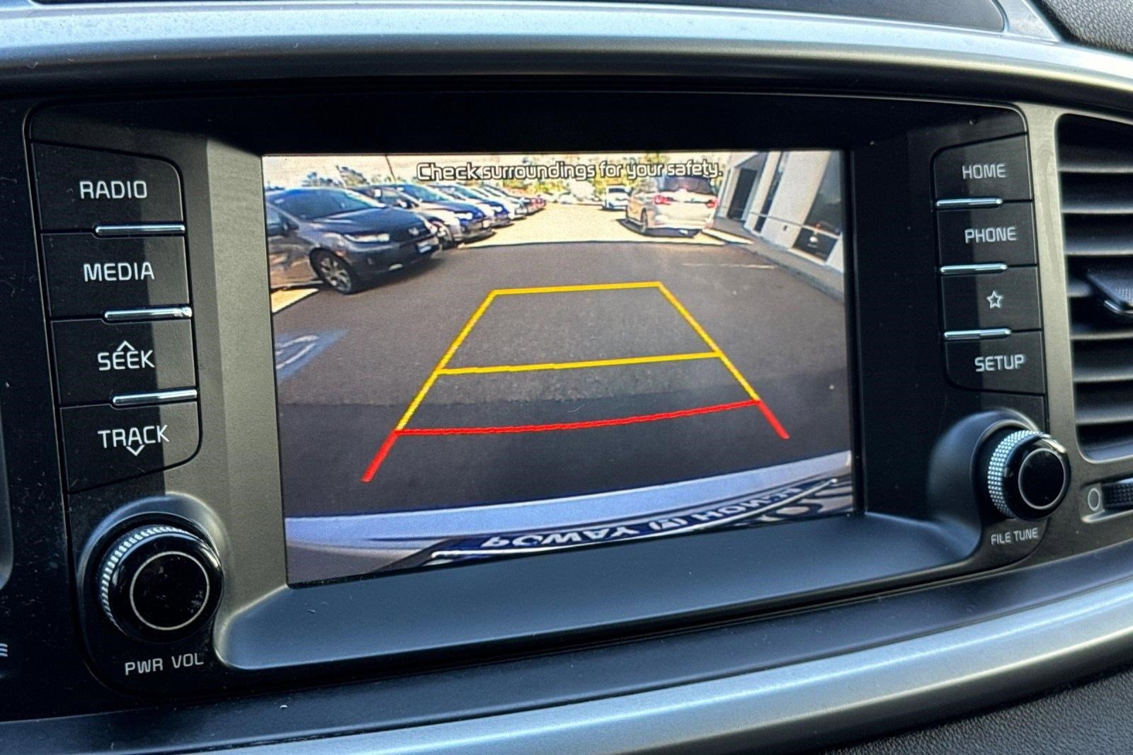 Used 2019 Kia Sorento FWD V6 image 23