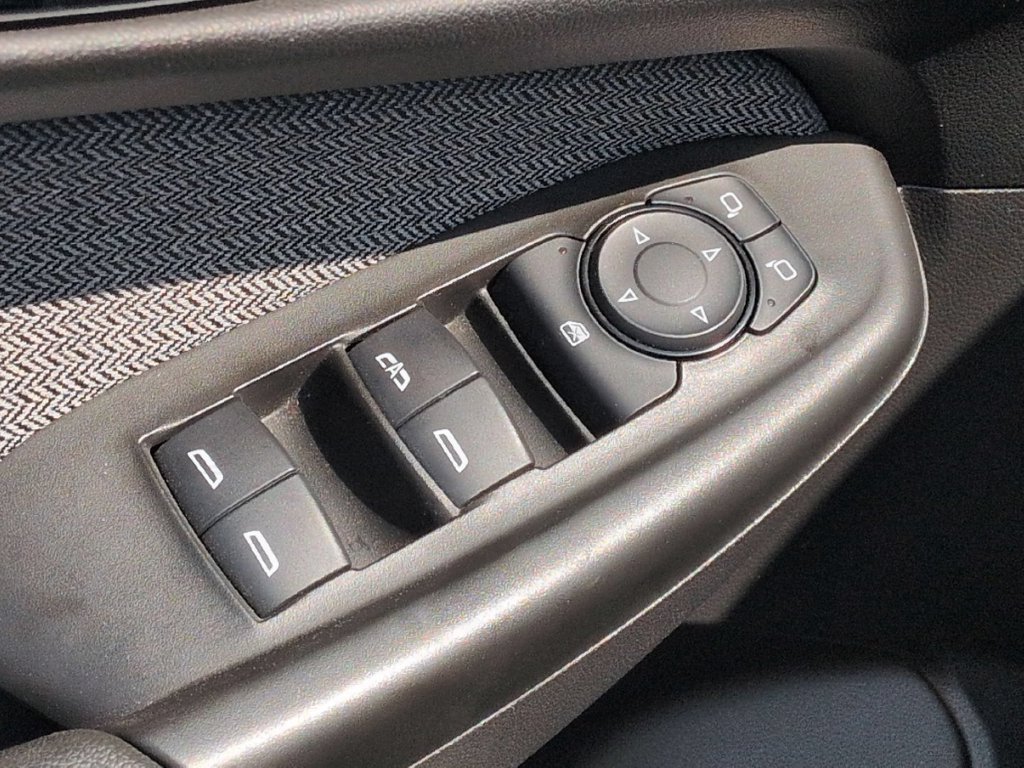 Used 2025 Chevrolet TrailBlazer LT AWD/4WD image 13