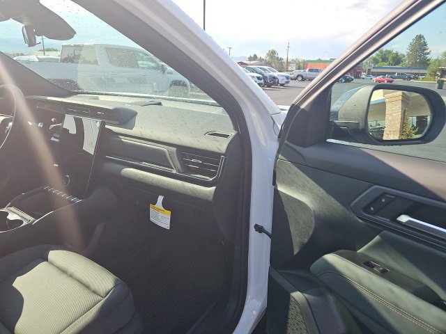 New 2026 GMC Terrain AT4 w/ LPO, Floor Liner Package image 23