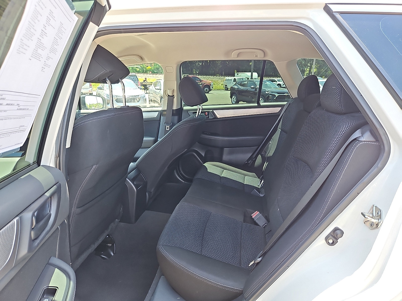 Used 2018 Subaru Outback 2.5i AWD/4WD image 10