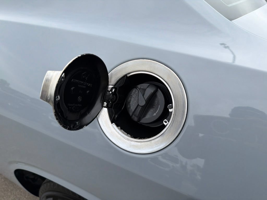 Used 2021 Dodge Challenger SXT RWD image 12