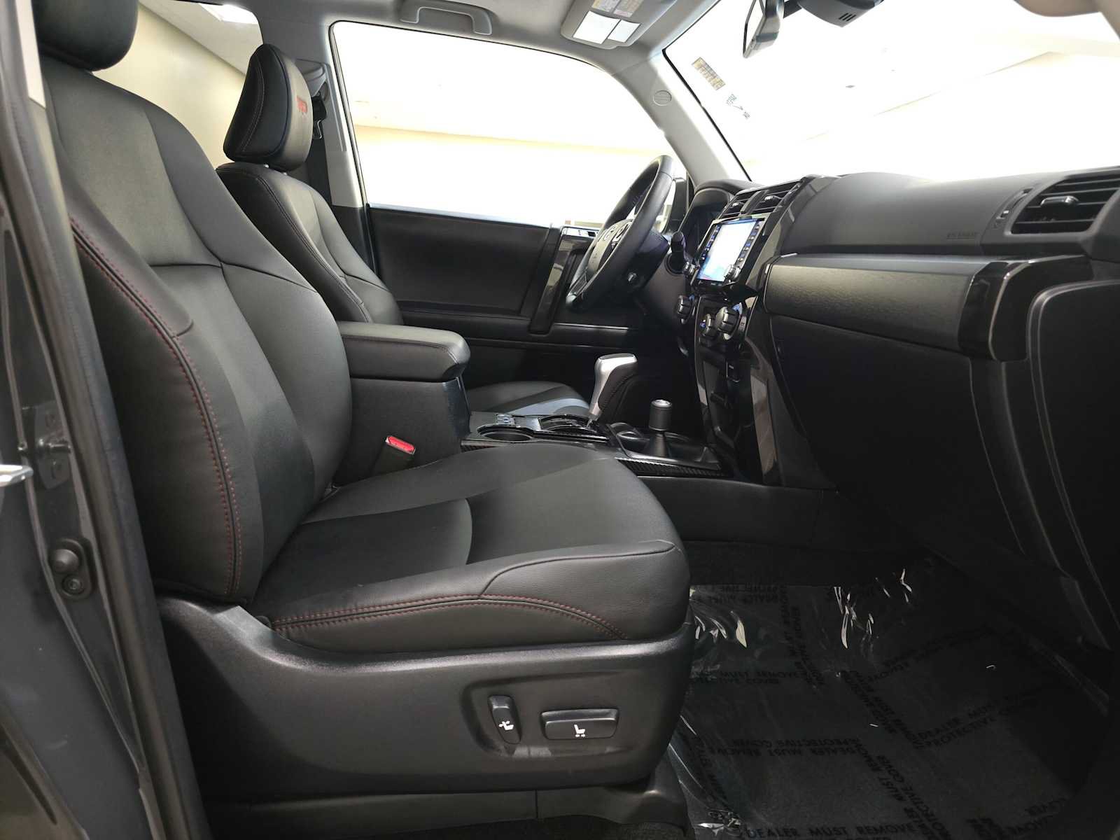 Certified 2024 Toyota 4Runner TRD Off-Road Premium w/ Moonroof Package AWD/4WD image 28