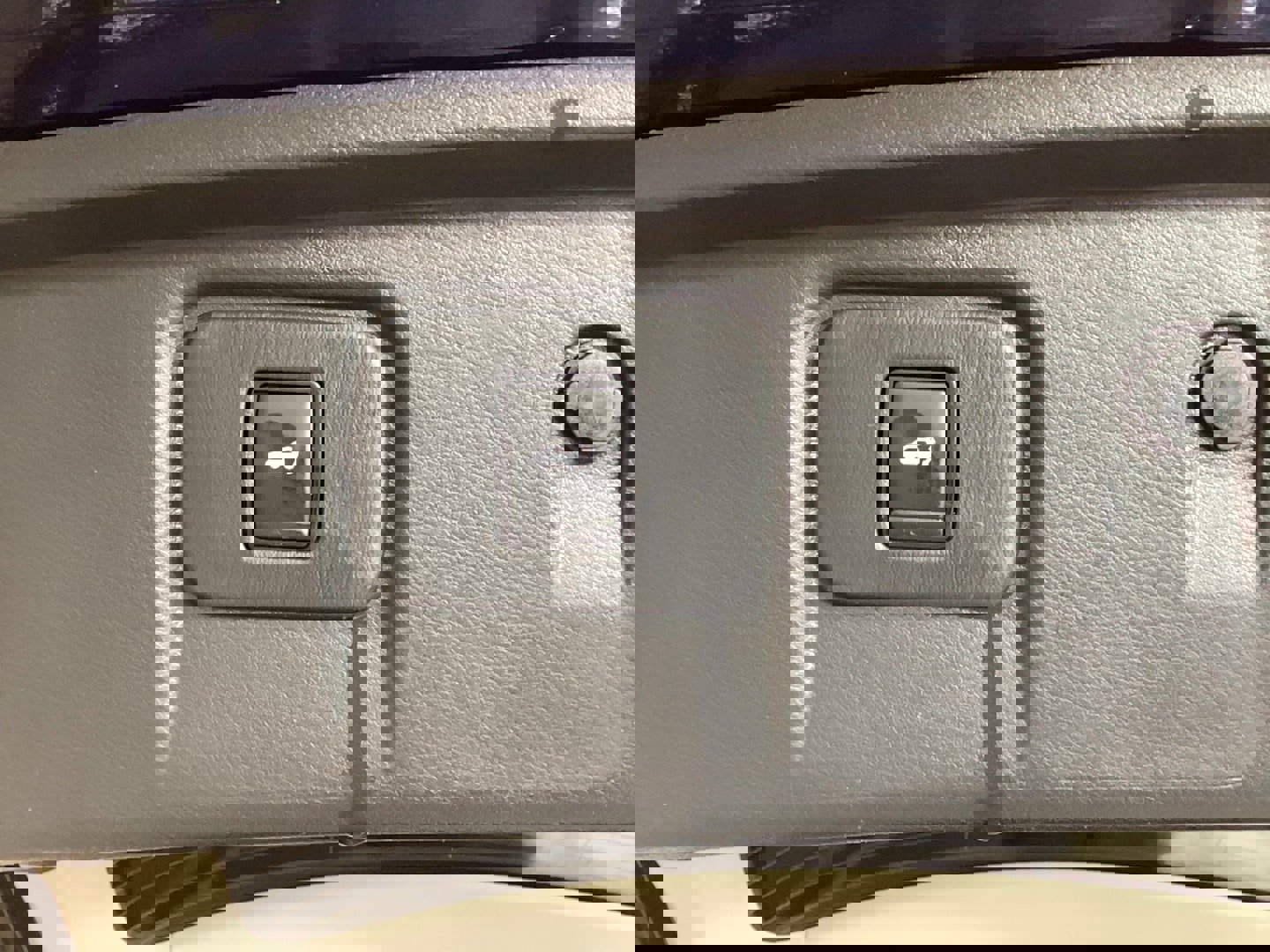 Used 2023 Nissan Murano SL w/ SL Moonroof Package image 37