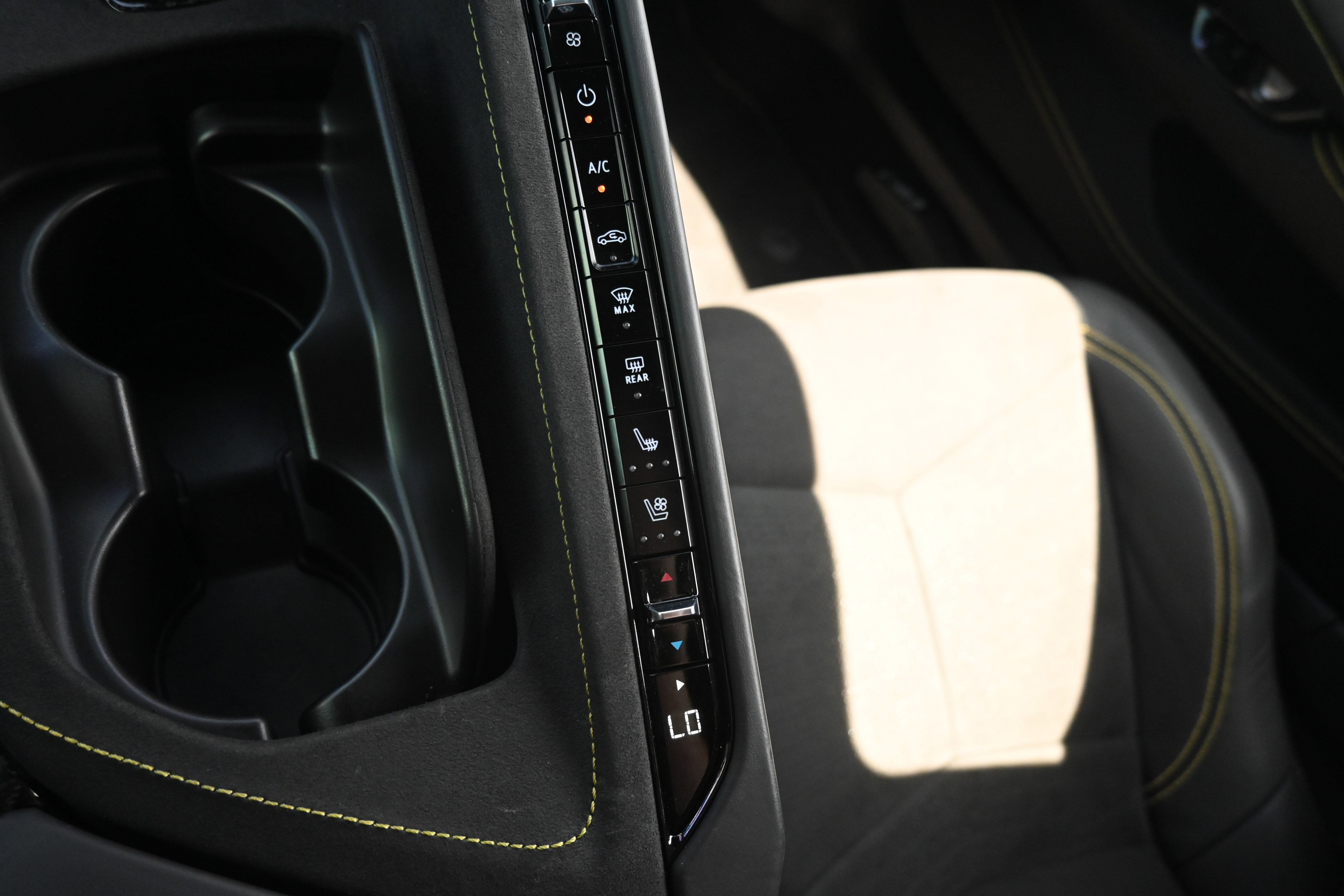 Used 2024 Chevrolet Corvette Stingray Premium Cpe image 20