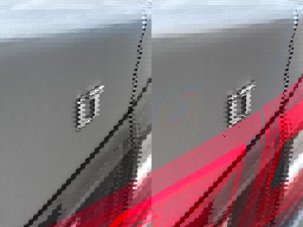 Used 2024 Chevrolet Malibu LT image 5