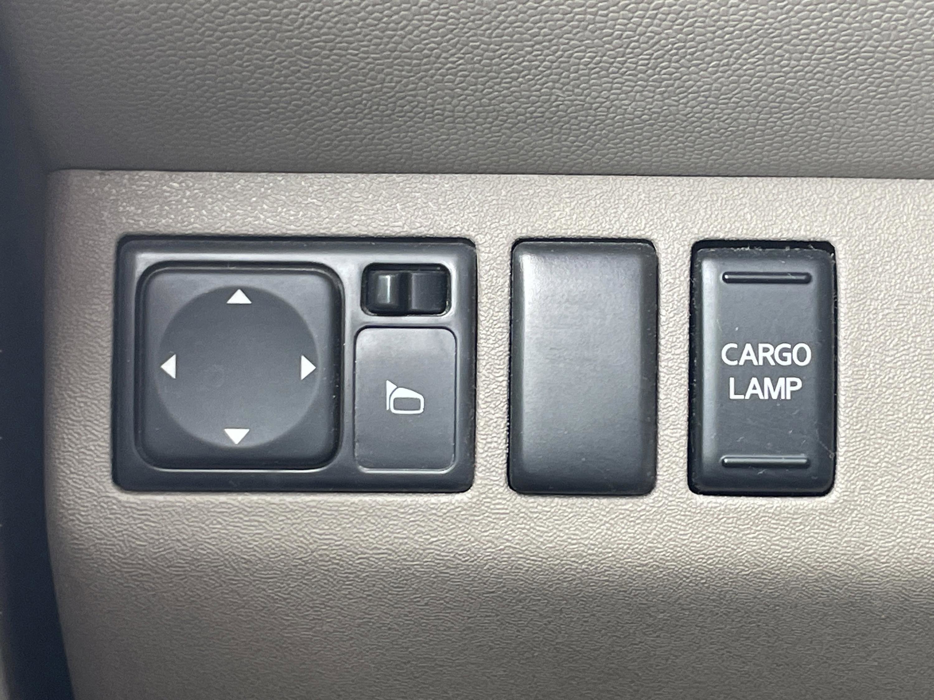 Used 2015 Nissan Frontier SV image 23