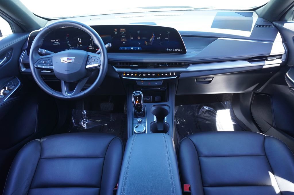 Certified 2025 Cadillac XT4 Premium Luxury image 11