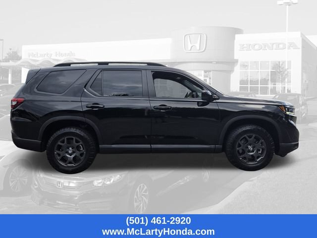 Certified 2025 Honda Pilot TrailSport image 8