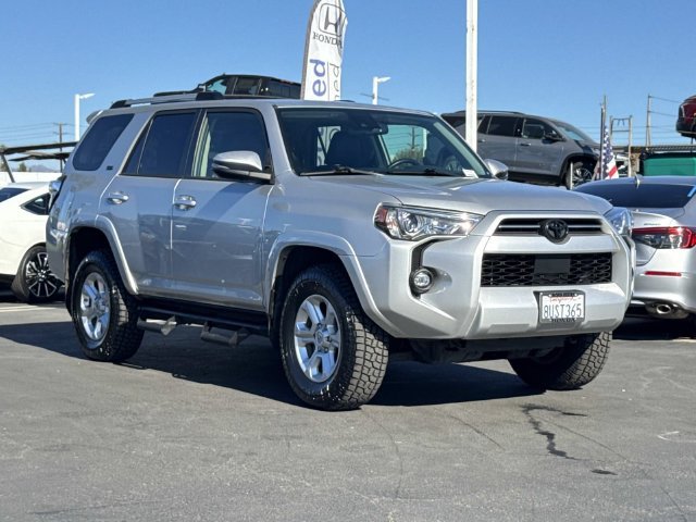 Used 2021 Toyota 4Runner SR5 Premium w/ Moonroof Package AWD/4WD image 7