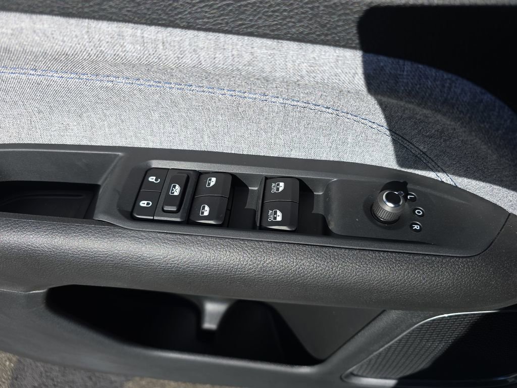 New 2026 Jeep Compass Latitude AWD/4WD image 29