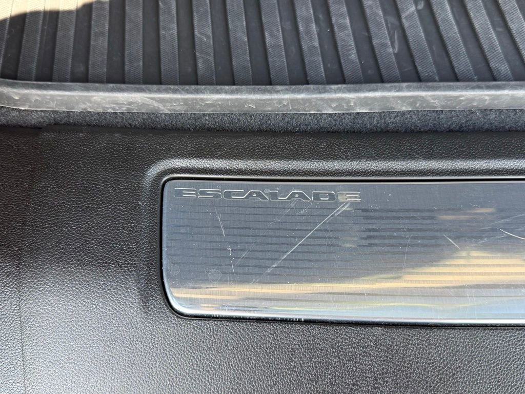 Used 2025 Cadillac Escalade Sport Platinum w/ LPO, ONYX Package AWD/4WD image 44