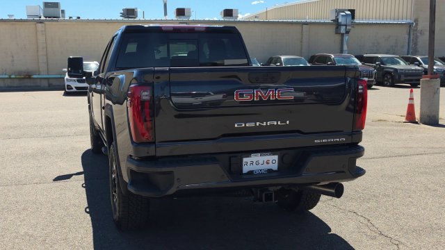 New 2026 GMC Sierra 3500 Denali w/ Denali Reserve Package AWD/4WD image 9
