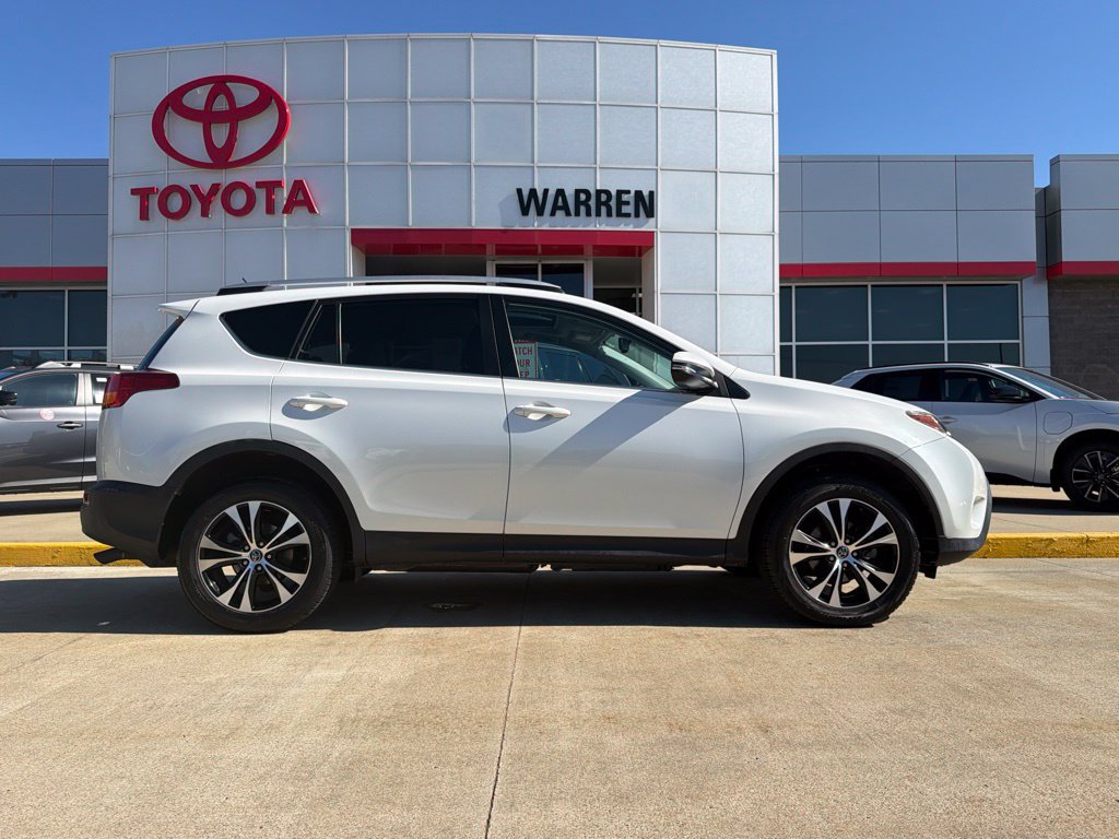 Used 2015 Toyota RAV4 Limited w/ Technology Package AWD/4WD image 3