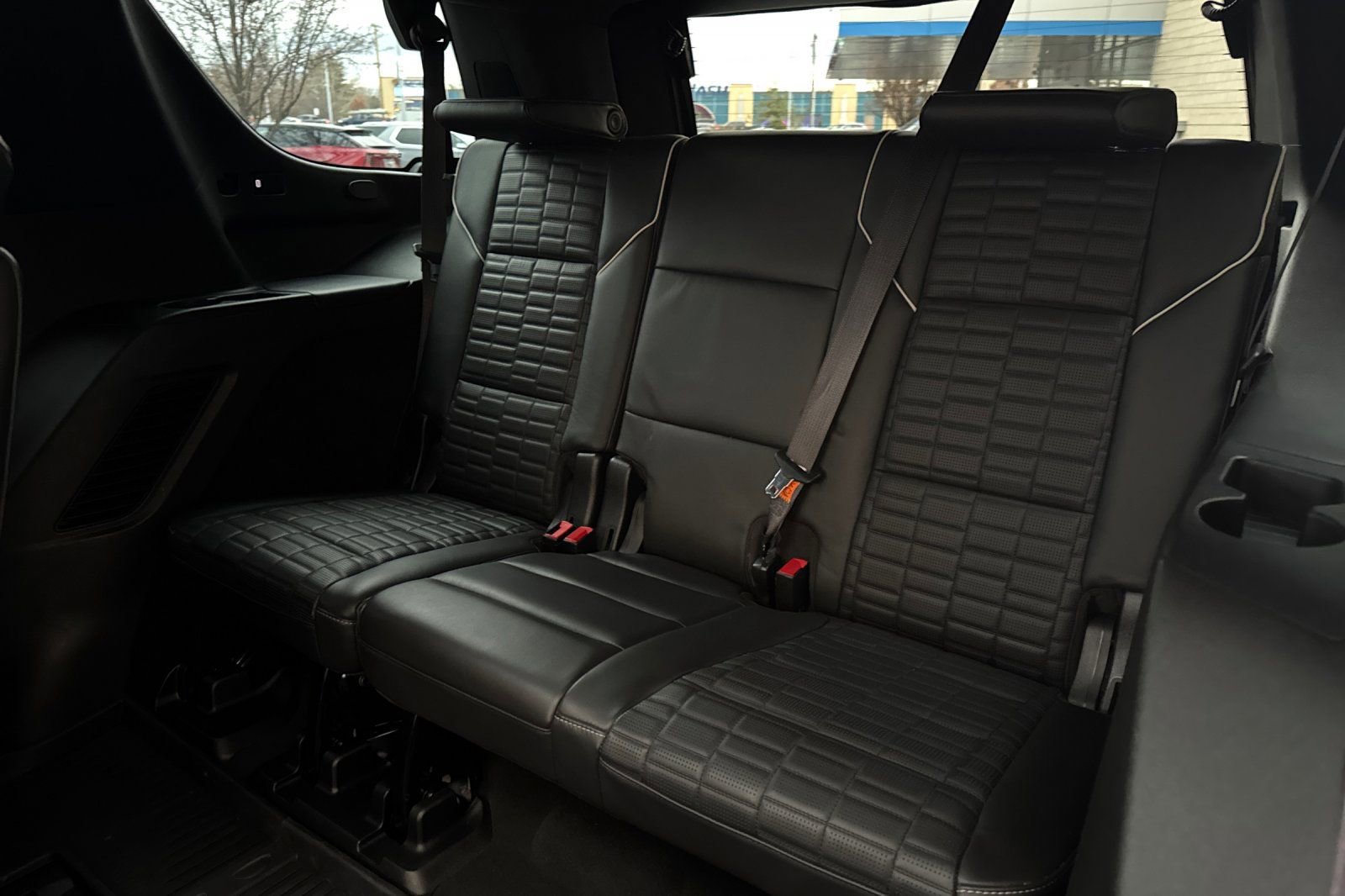 Certified 2021 Cadillac Escalade Sport Platinum w/ Heavy-Duty Trailer Package image 19