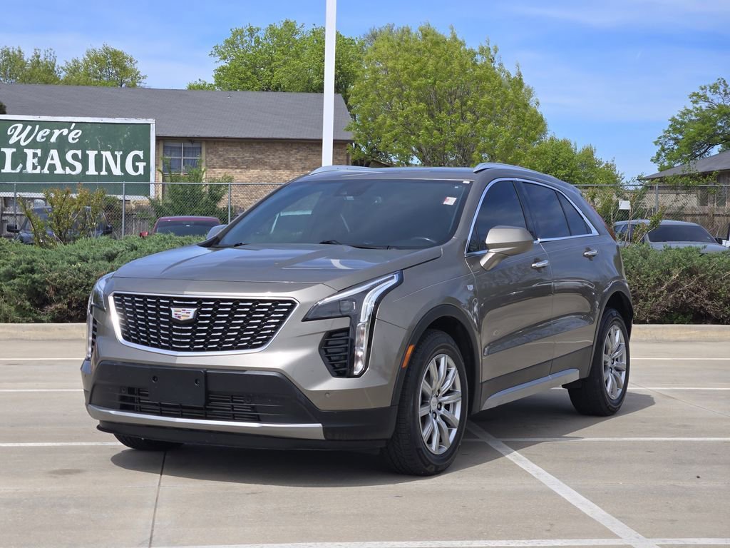 Used 2020 Cadillac XT4 Premium Luxury w/ Cold Weather Package image 3