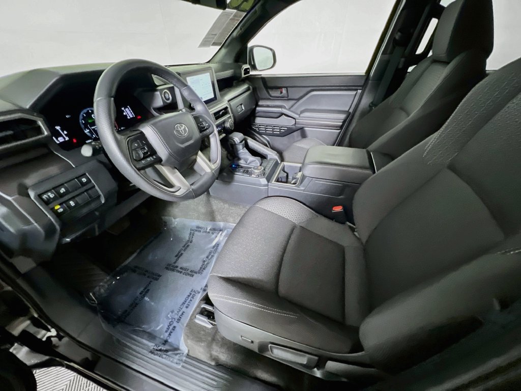 Used 2026 Toyota 4Runner SR5 AWD/4WD image 12