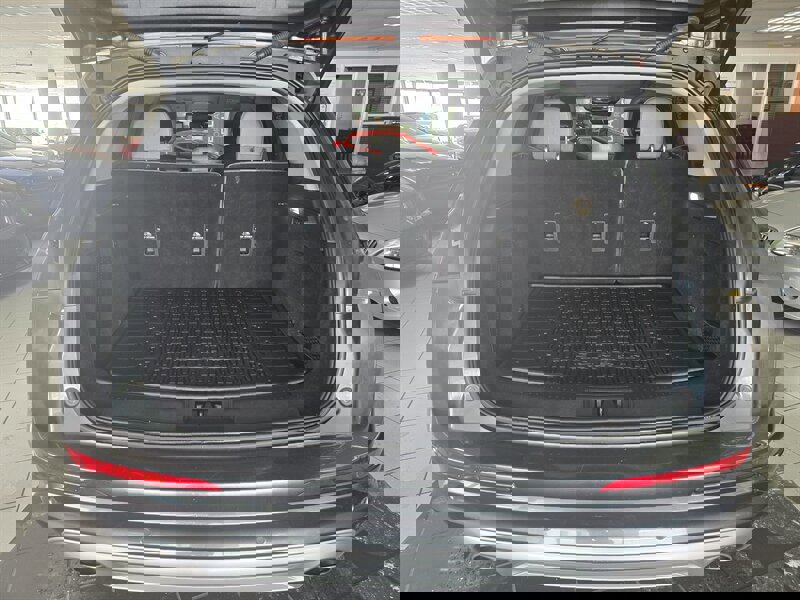 Used 2020 Lincoln Corsair Reserve w/ Equipment Group 201A image 33