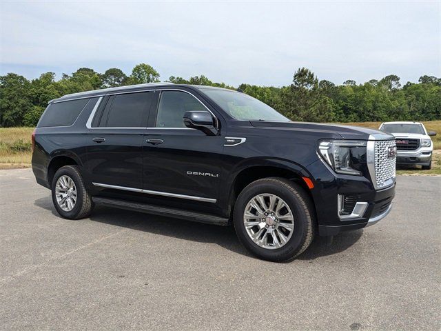 Used 2024 GMC Yukon XL Denali video 2