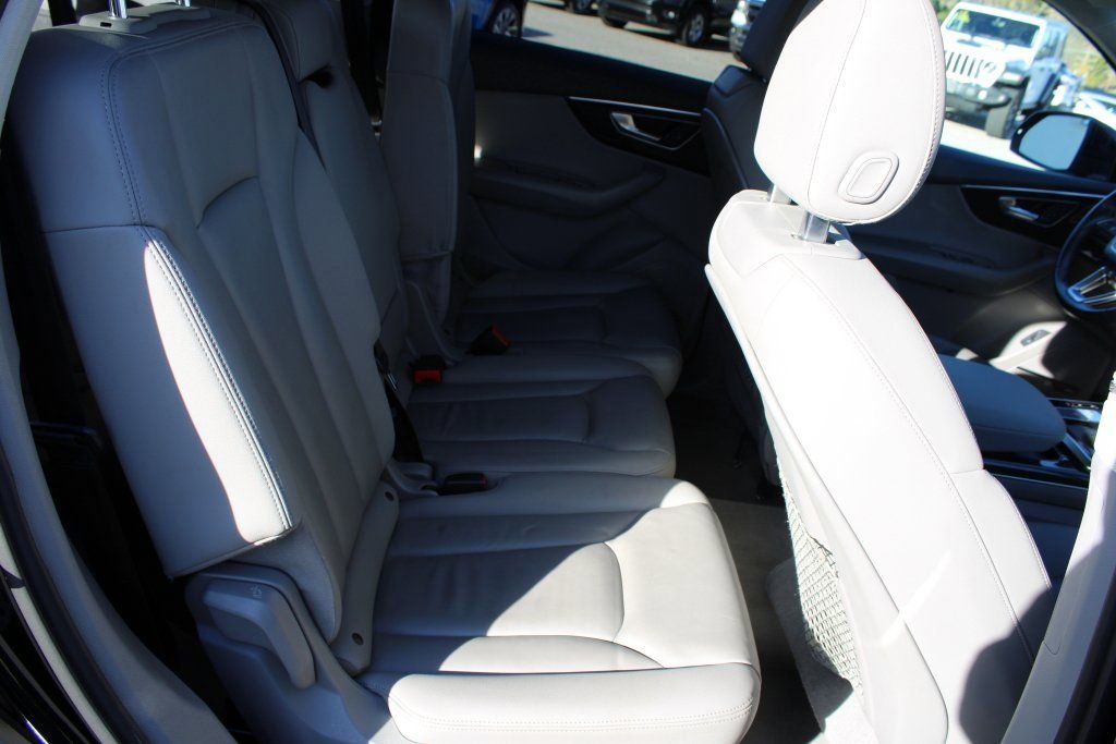 Used 2020 Audi Q7 3.0T Premium Plus image 31