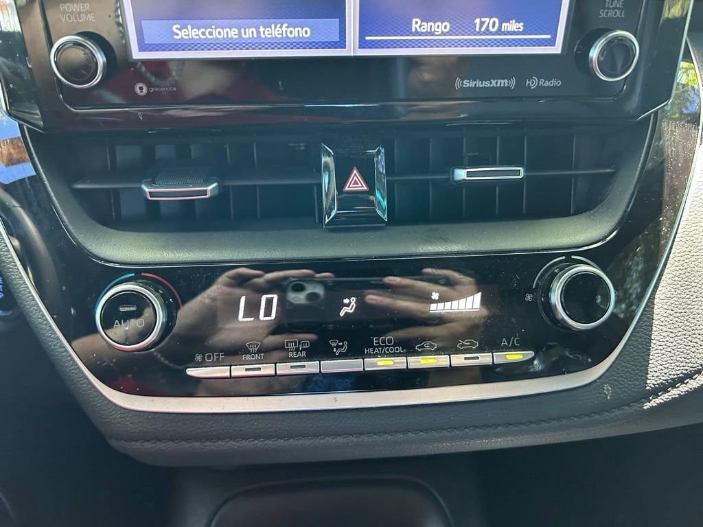 Used 2022 Toyota Corolla XSE image 25