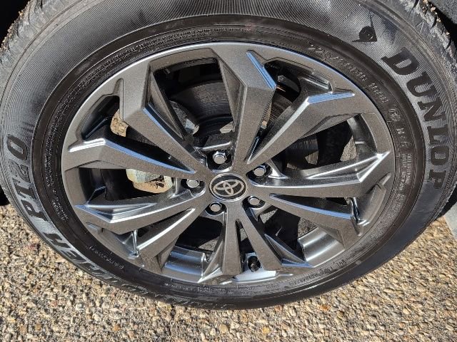 Used 2024 Toyota RAV4 Limited image 23