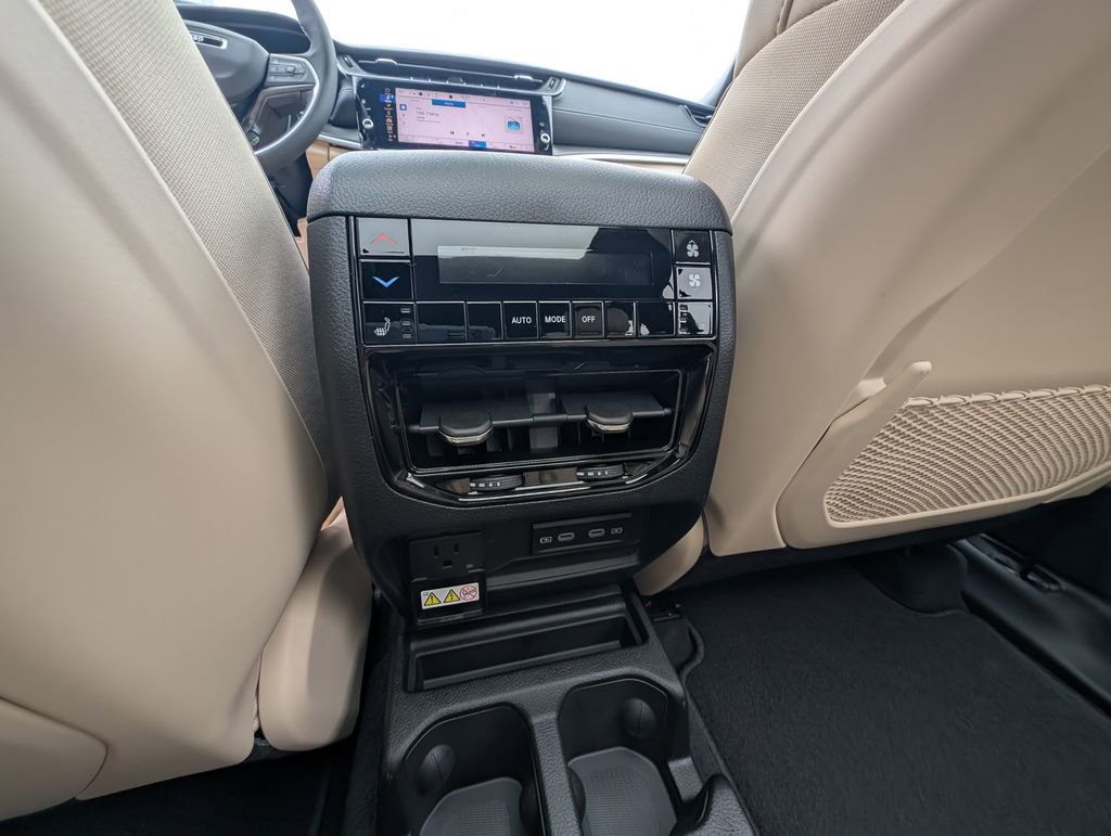 New 2026 Jeep Grand Cherokee L Limited image 45