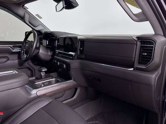 Used 2022 Chevrolet Silverado 1500 LTZ w/ LTZ Premium Package AWD/4WD image 31