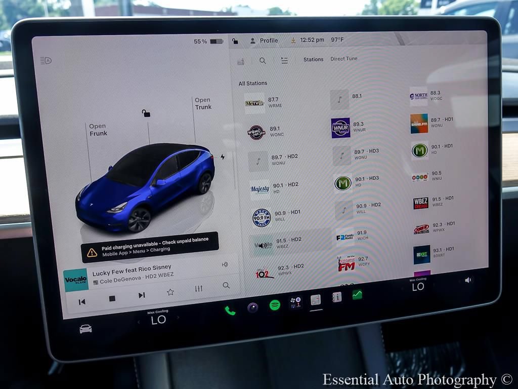 Used 2024 Tesla Model Y Long Range AWD/4WD image 16