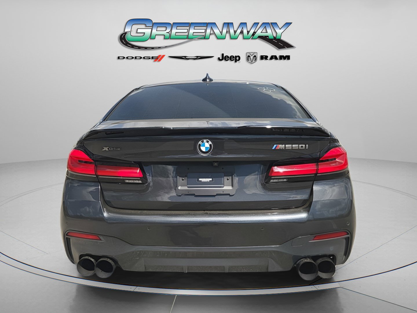 Used 2021 BMW M550i xDrive w/ Premium Package image 2