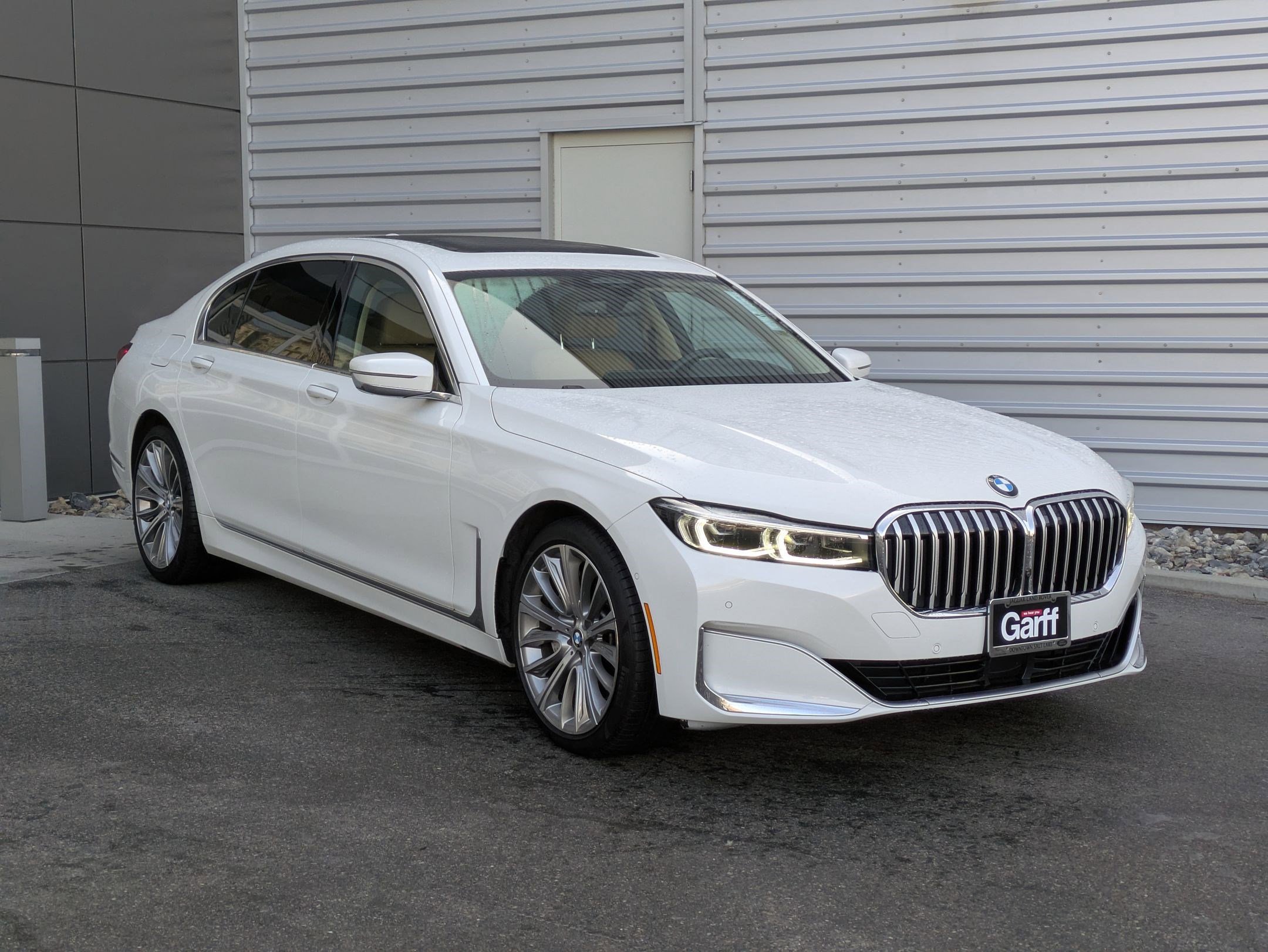 Used 2022 BMW 750i xDrive image 7