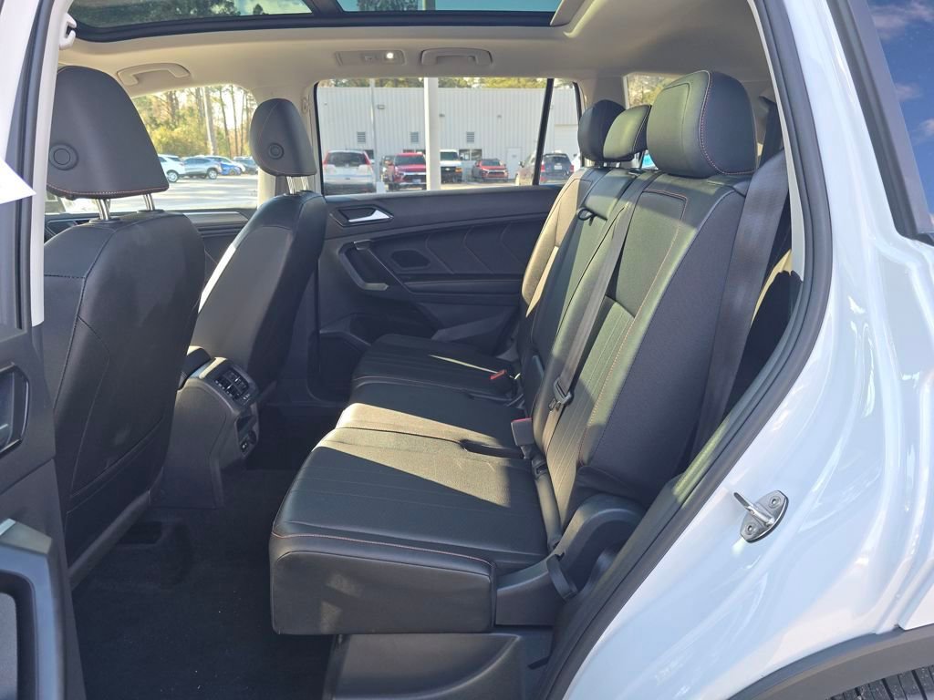 Used 2024 Volkswagen Tiguan Wolfsburg Edition image 25
