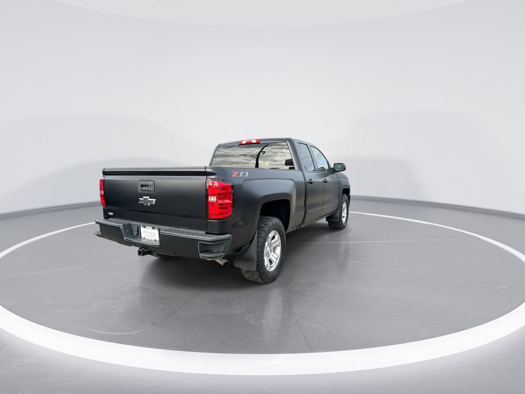 Used 2018 Chevrolet Silverado 1500 LT w/ All Star Edition AWD/4WD image 8