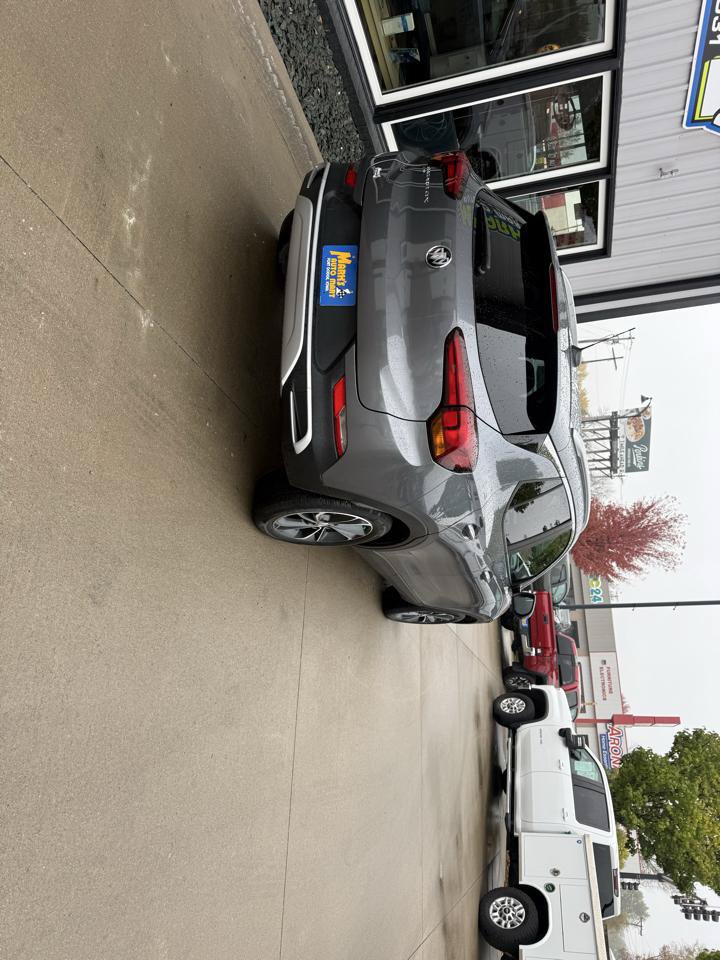 Used 2022 Buick Encore GX Select AWD/4WD image 4