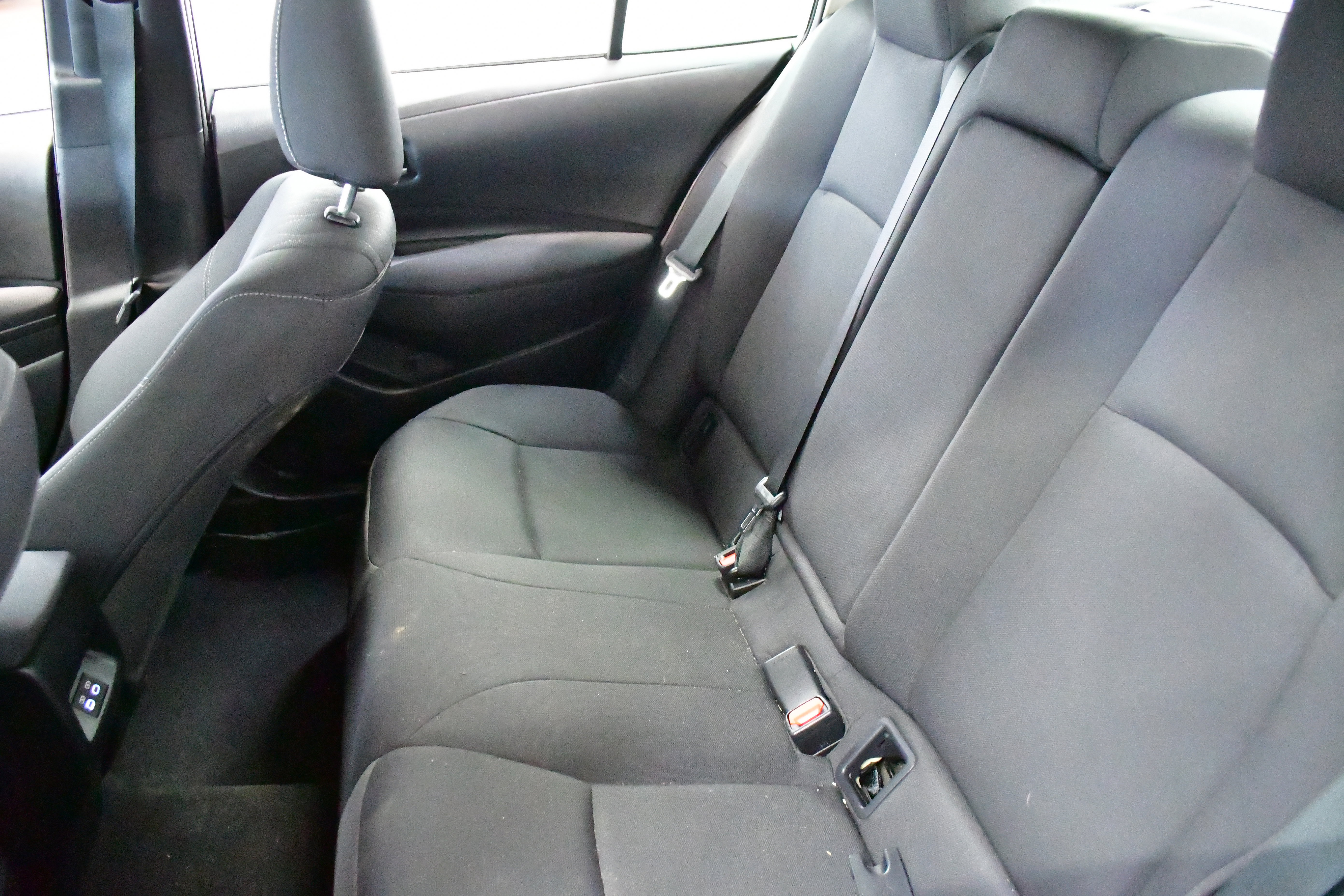 Used 2025 Toyota Corolla LE image 10