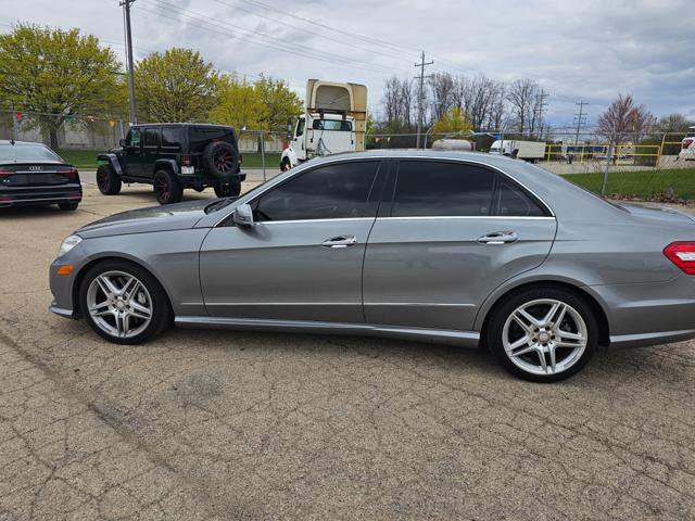 Used 2013 Mercedes-Benz E 550 4MATIC Sedan image 4