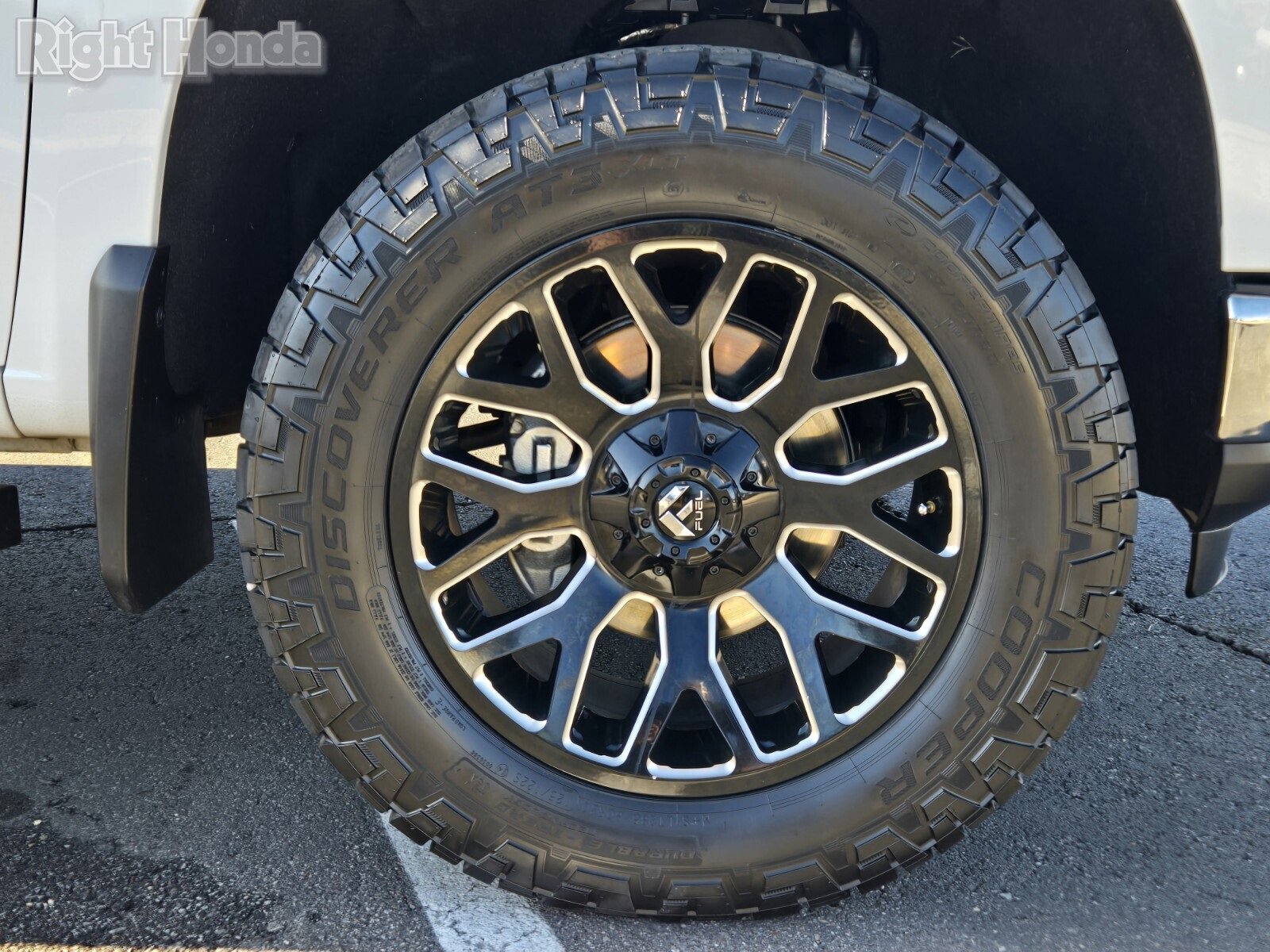 Used 2022 Chevrolet Silverado 1500 LTZ image 10