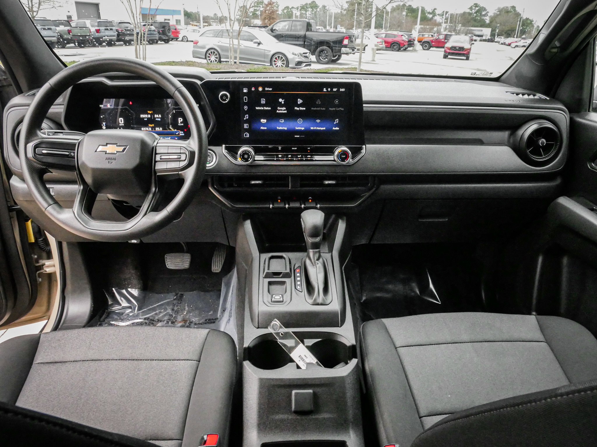 Used 2024 Chevrolet Colorado W/T RWD image 28